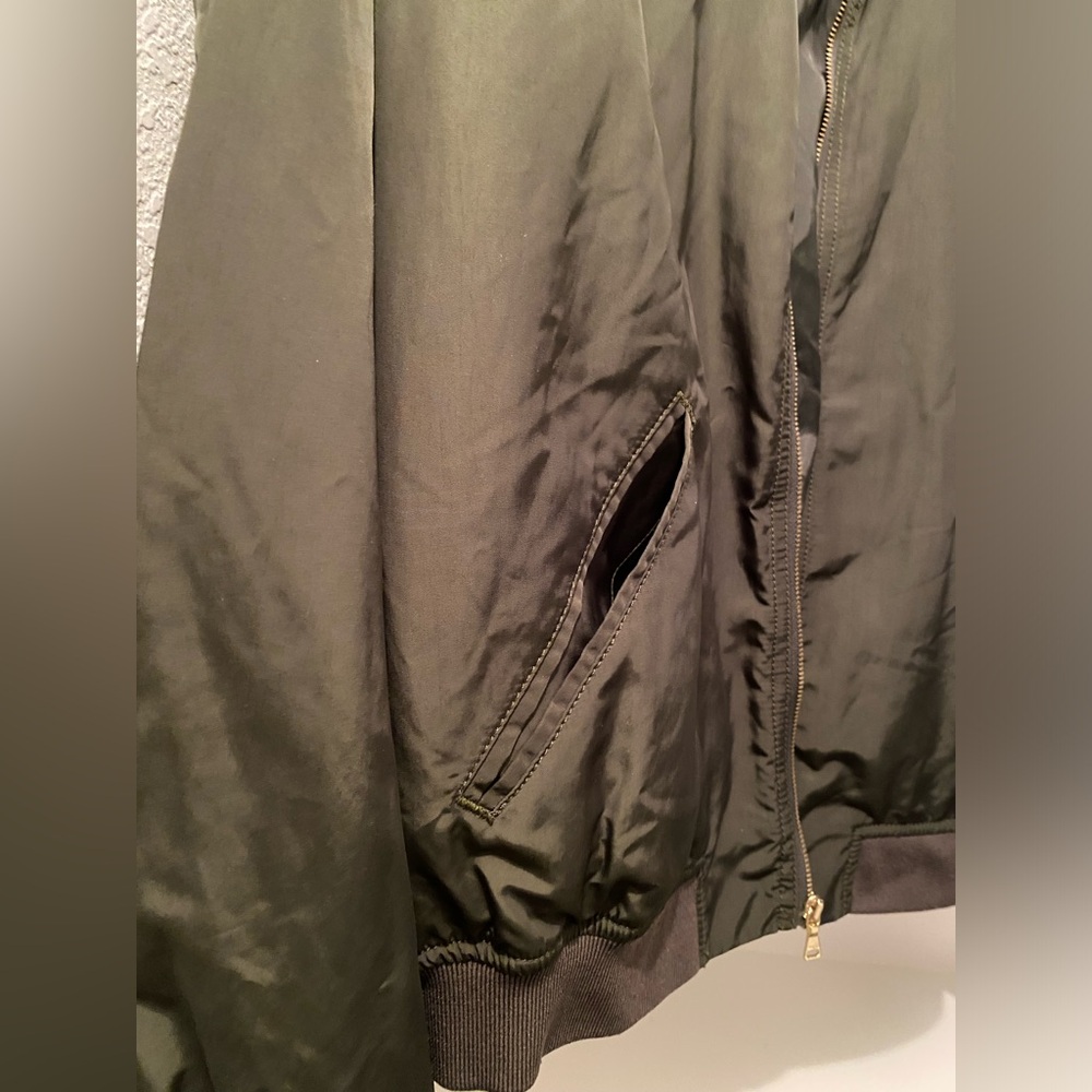 Bomber Jacket - Picture 5 of 6